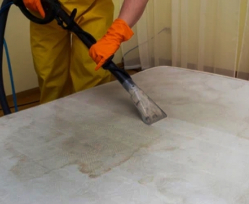 Limpeza de Sofás e Colchão Bonsucesso - Limpeza e Impermeabilização de Sofá